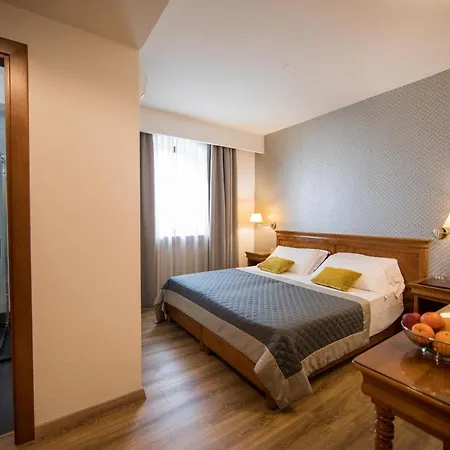 Diana Jardin Et 폴레인