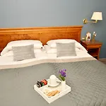 Hotel Diana Jardin Et