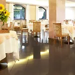 Diana Jardin Et Hotel