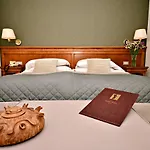 Diana Jardin Et Hotel