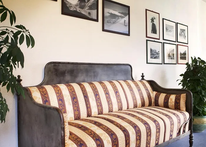 Hotel Diana Jardin Et Pollein