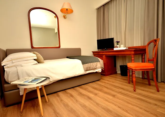 Отель Diana Jardin Et Поллен