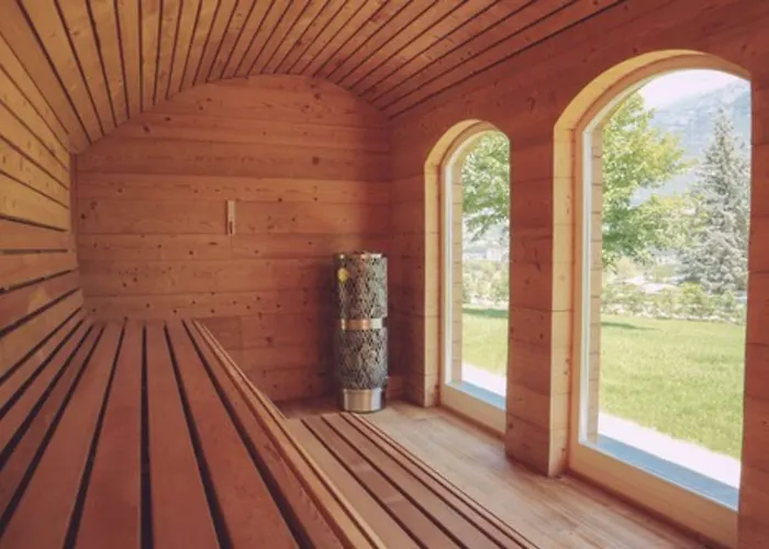 Hotel Diana Jardin Et Pollein