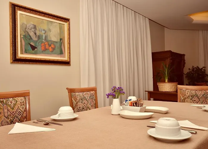 Diana Jardin Et Hotel Pollein